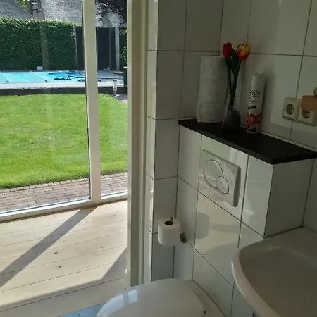 Villa Beusichem بيت ضيافة *